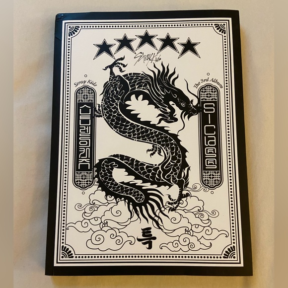 OFFICIAL Stray Kids 5 Star Album - Picture 1 of 2